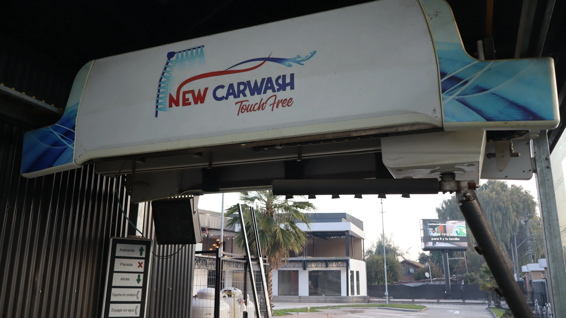Car wash touch-free en Open Boulevard
